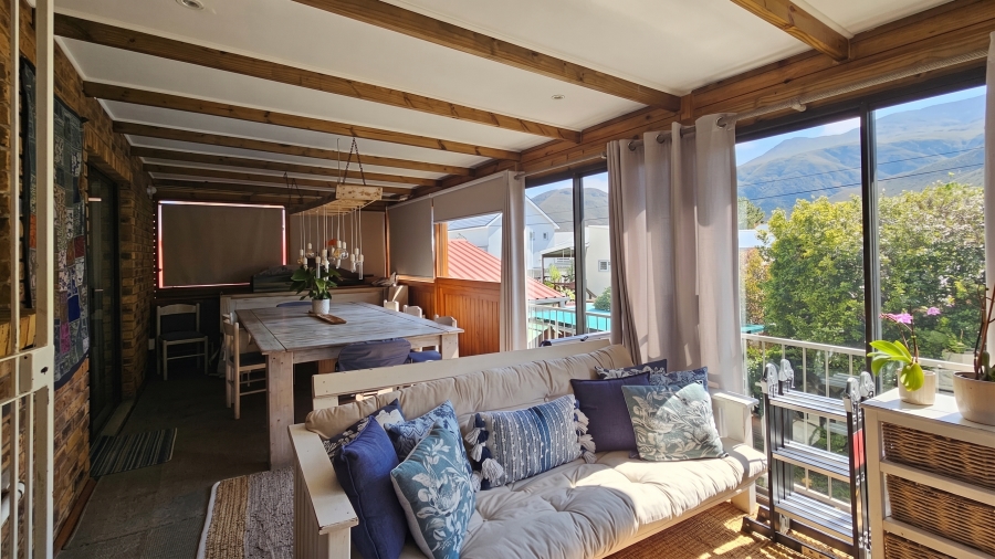 5 Bedroom Property for Sale in Voelklip Western Cape
